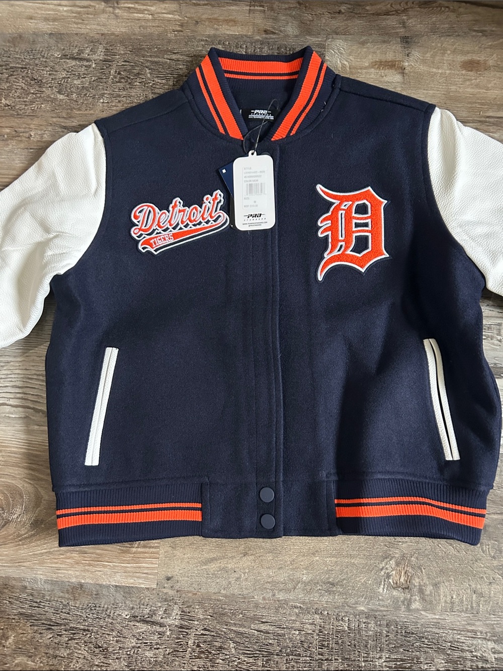 NWT Detroit tigers mlb jacket M